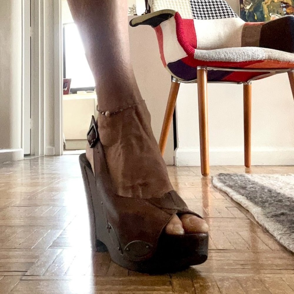 Belle by Sigerson Morrison